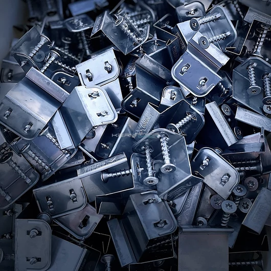 KériBádog fix hafter csavarral